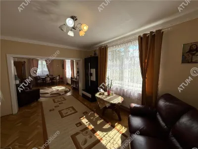 Casa individuala de vanzare in Sibiu zona Calea Poplacii 950 mp teren - foto 4