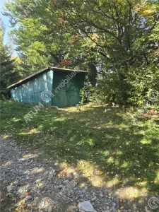 Teren de vanzare 5134 mp pe Valea Lotrului com Malaia - foto 4