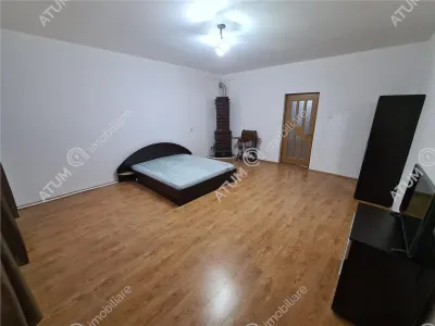 De vanzare apartament la casa cu 2 camere si pivnita in Centrul Istoric din Sibiu - foto 3