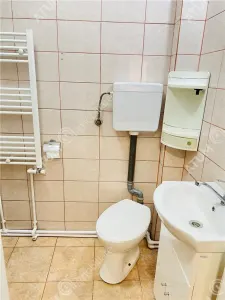 De vanzare apartament la casa cu 2 camere si pivnita in Centrul Istoric din Sibiu - foto 7