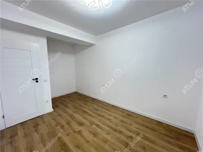 De vanzare apartament de 3 camere decomandate cu 2 bai si loc de parcare in zona Calea Surii Mici - foto 14