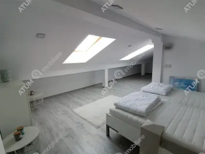 Apartament generos cu 2 camere balcon loc parcare in zona Calea Cisnadiei din Sibiu - foto 4