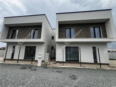 De vanzare casa cu 4 camere decomandate 2 bai si teren de 200 mp in Selimbar zona Triajului - foto 7