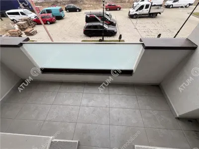 De vanzare apartament cu 2 camere decomandate cu 2 balcoane si loc de parcare in zona Calea Surii Mici - foto 12