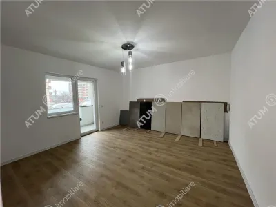 De vanzare apartament cu 2 camere decomandate cu 2 balcoane si loc de parcare in zona Calea Surii Mici - foto 6