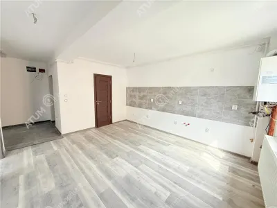 Apartament cu 2 camere la cheie de vanzare in Selimbar etaj 1 loc parcare - foto 2
