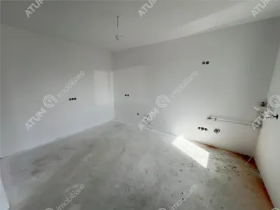Casa de vanzare cu 3 camere 2 bai si curte libera de 170 mp situata in zona Calea Cisnadiei din Sibiu - foto 19