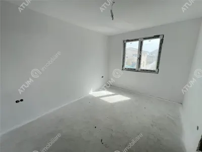 Casa de vanzare cu 3 camere 2 bai si curte libera de 170 mp situata in zona Calea Cisnadiei din Sibiu - foto 6