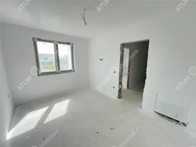 Casa de vanzare cu 3 camere 2 bai si curte libera de 170 mp situata in zona Calea Cisnadiei din Sibiu - foto 7