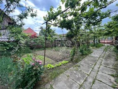 Casa individuala de vanzare cu 2 camere teren 470 mp situata in centrul orasului Cisnadie din Sibiu - foto 15