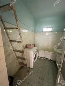 Casa individuala de vanzare cu 2 camere teren 470 mp situata in centrul orasului Cisnadie din Sibiu - foto 21