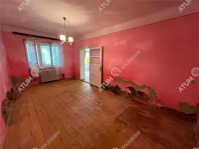 Casa individuala de vanzare cu 2 camere teren 470 mp situata in centrul orasului Cisnadie din Sibiu - foto 6