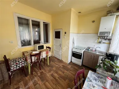 Casa individuala de vanzare cu 2 camere teren 470 mp situata in centrul orasului Cisnadie din Sibiu - foto 9