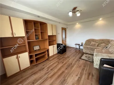 De vanzare apartament cu 2 camere decomandate cu boxa si pivnita zona Vasile Aaron din Sibiu - foto 3