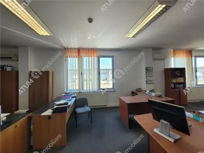 Hala de inchiriat cu 2 rampe pentru descarcare in zona Industriala Vest din Sibiu - foto 9