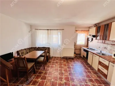 Apartament de inchiriat cu 3 camere balcon situat in zona Vasile Aaron din Sibiu - Sibiu