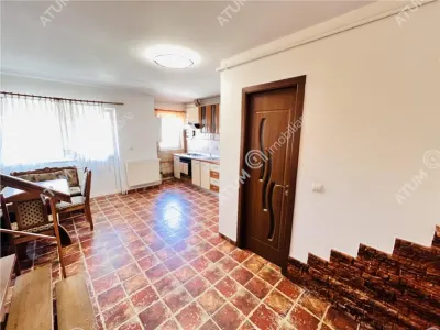 Apartament de inchiriat cu 3 camere balcon situat in zona Vasile Aaron din Sibiu - foto 11