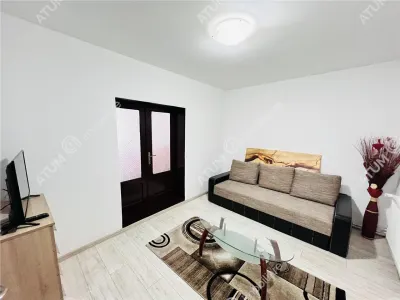 Casa individuala de vanzare cu 4 camere 2 bai deschidere la 2 strazi si teren de 395 mp situata in zona Trei Stejari din Sibiu - foto 4
