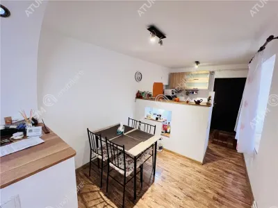 Casa individuala de vanzare cu 4 camere 2 bai deschidere la 2 strazi si teren de 395 mp situata in zona Trei Stejari din Sibiu - foto 6