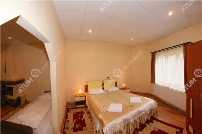 Pensiune de vanzare compusa din 33 camere restaurant terasa si piscina zona Rasinari din Sibiu - foto 25
