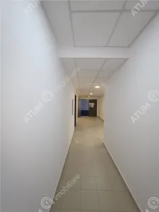 De inchiriat spatiu comercial modern amenajat situat pe Calea Dumbravii in Sibiu - foto 5