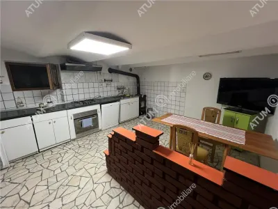 De vanzare casa individuala 4 camere 2 bai teren 1320 mp zona Gusterita Sibiu - foto 9