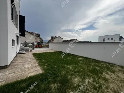 De vanzare casa moderna cu 4 camere 3 bai si teren de 214 mp in Selimbar zona Triajului - foto 6