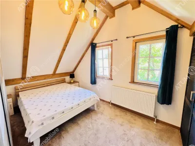 Casa individuala de vanzare cu 3 camere 2 bai si teren 172 mp situata in localitatea Sibiel - foto 3