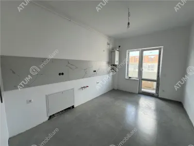 De vanzare apartament la cheie cu 2 camere decomandate si balcon zona Doamna Stanca din Sibiu - foto 3