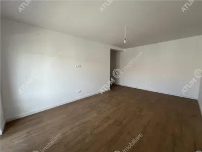 De vanzare apartament la cheie cu 2 camere decomandate si balcon zona Doamna Stanca din Sibiu - foto 8
