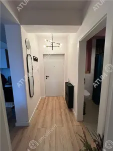 Apartament de inchiriat cu 2 camere terasa curte si loc de parcare in zona The Lake Home din Sibiu - foto 6