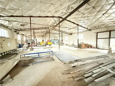 Hala industriala de inchiriat in Cisnadie in suprafata de 1200 mp - foto 2