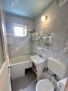 De vanzare apartament cu 3 camere balcon si pivnita situat in zona Vasile Aaron din Sibiu - foto 8