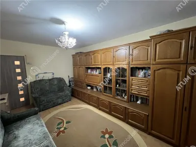 De vanzare apartament cu 2 camere decomandate la etaj intermediar zona Terezian din Sibiu - foto 4