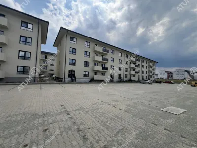 De vanzare apartament cu 3 camere 2 bai la etajul 1 zona Doamna Stanca - foto 14
