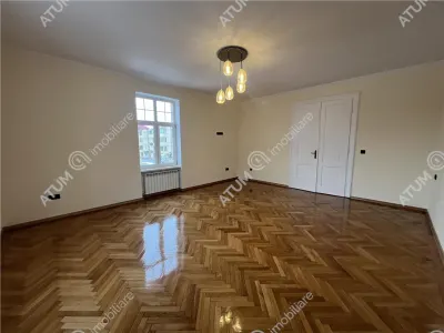 De inchiriat spatiu de birouri complet renovat cu 3 camere si 2 bai zona centrala din Sibiu - foto 2