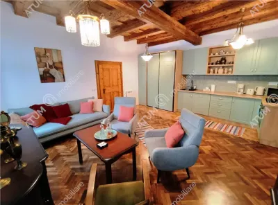 De inchiriat apartament unicat cu 2 camere langa Piata Mare din Sibiu - foto 3