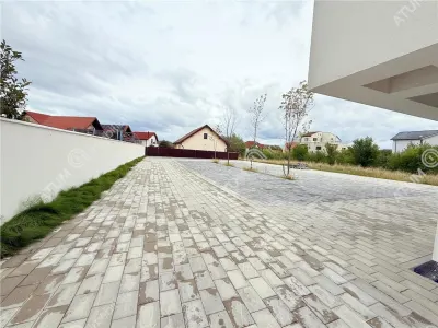 Spatiu comercial de vanzare in Sibiu 263 mp utili zona Shopping City Sibiu - foto 3
