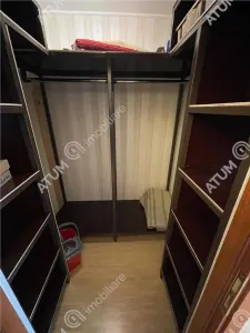 De inchiriat apartament cu 3 camere balcon si loc parcare in zona Ciresica din Sibiu - foto 12