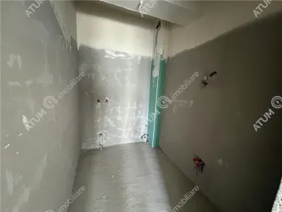 Apartament cu 3 camere decomandate 2 bai terasa si balcon la etajul 2 zona Pictor Brana - foto 7