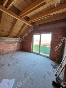 De vanzare casa cu 5 camere si gradina de 415 mp din Selimbar in Sibiu - foto 12