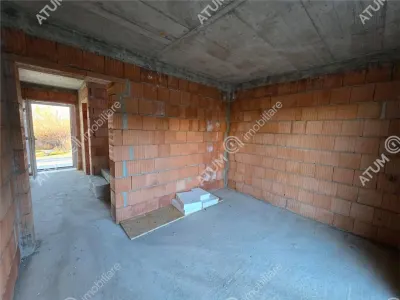 De vanzare casa cu 5 camere si gradina de 415 mp din Selimbar in Sibiu - foto 15