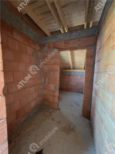 De vanzare casa cu 5 camere si gradina de 415 mp din Selimbar in Sibiu - foto 6