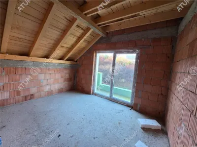 De vanzare casa cu 5 camere si gradina de 415 mp din Selimbar in Sibiu - foto 8
