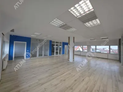 De inchiriat cladire multifuntionala cu parcare extinsa si terasa pentru evenimente corporate in Sibiu - foto 2