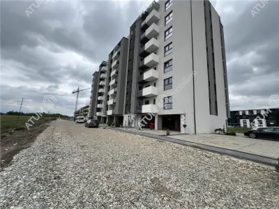 De vanzare apartament cu 2 camere etajul 1 cu loc de parcare zona Doamna Stanca - foto 2