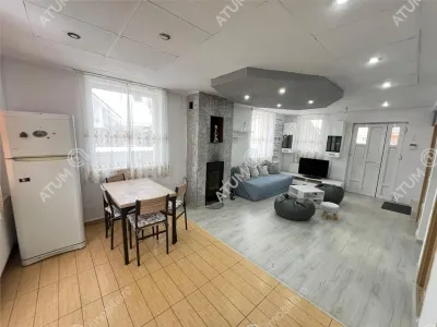 De vanzare casa individuala cu 8 camere 2 garaje amplasata pe teren de 500 mp situata in Selimbar/Shopping City - foto 1