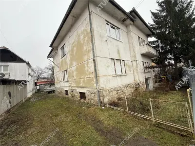 De vanzare apartament la casa cu 4 camere si teren 420 mp in zona parcul Sub Arini din Sibiu - Sibiu