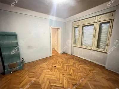 De vanzare apartament la casa cu 4 camere si teren 420 mp in zona parcul Sub Arini din Sibiu - foto 6