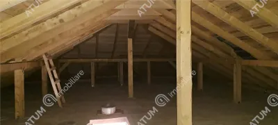 Casa individuala cu 4 camere si curte libera 340 de mp in orasul Cisnadie din Sibiu - foto 17